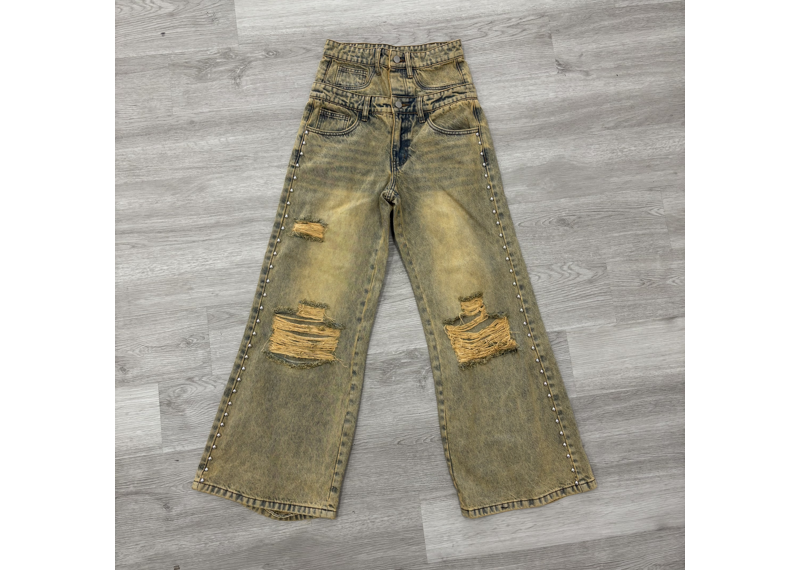 acid wash studded jeans