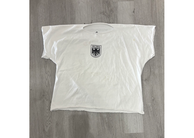 YZY vulture white Tshirt